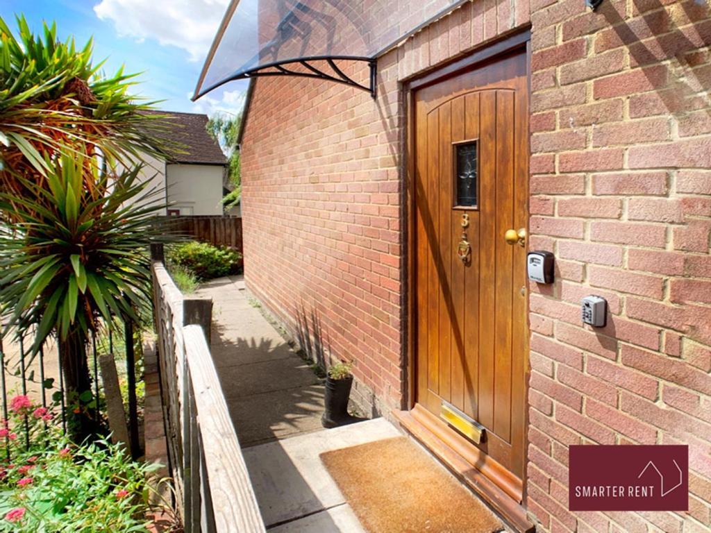 Sunninghill Village - 2 Bed - Parking And Garden Ascot  Exterior foto